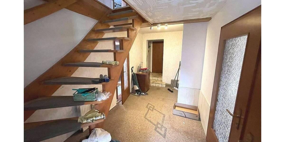 Einfamilienhaus Rodewisch - 5 Zimmer, 150 m&sup2;, 85.000&euro; | Angebot:25662568