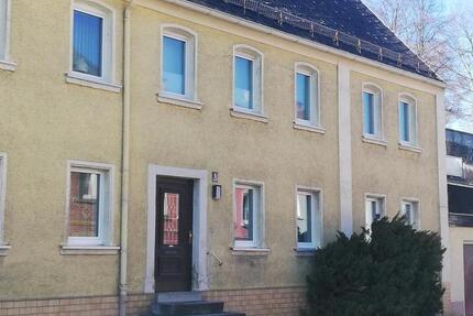 Haus Oberkotzau - 10 Zimmer, 220 m&sup2;, 160.000&euro; | Angebot:25161813