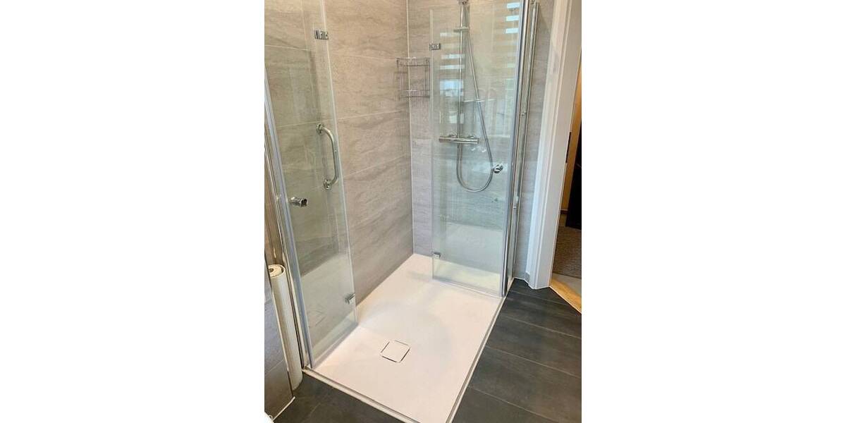 Reihenmittelhaus Netzschkau - 8 Zimmer, 176 m&sup2;, 70.000&euro; | Angebot:25741454