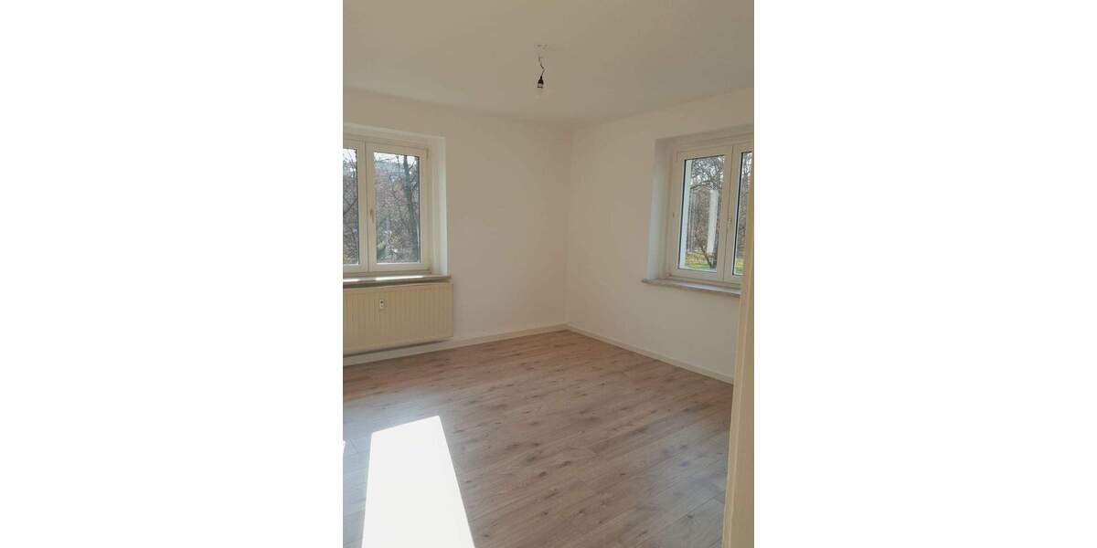 Etagenwohnung Plauen Ostvorstadt - 2 Zimmer, 51 m&sup2;, 290&euro; | Angebot:26092029