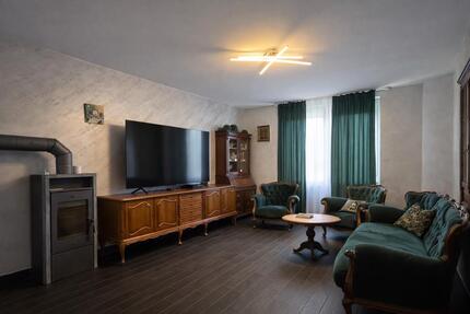 Wohnung Plauen Altstadt - 5 Zimmer, 130 m&sup2;, 1.000&euro; | Angebot:25999918