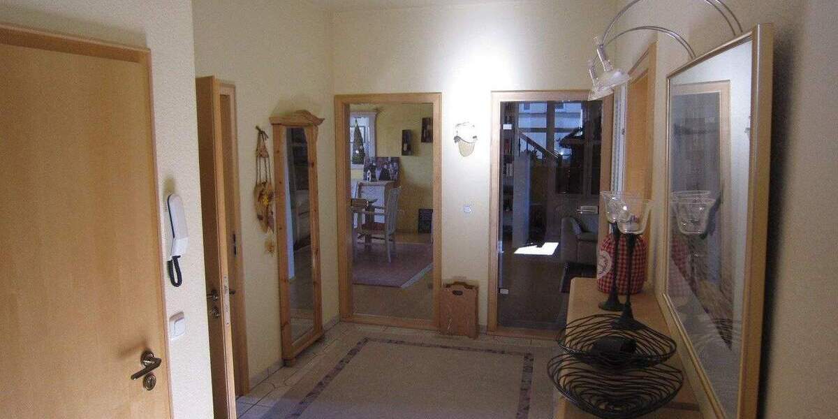 Einfamilienhaus Plauen Westend - 1 Zimmer, 316 m&sup2;, 549.000&euro; | Angebot:25686113