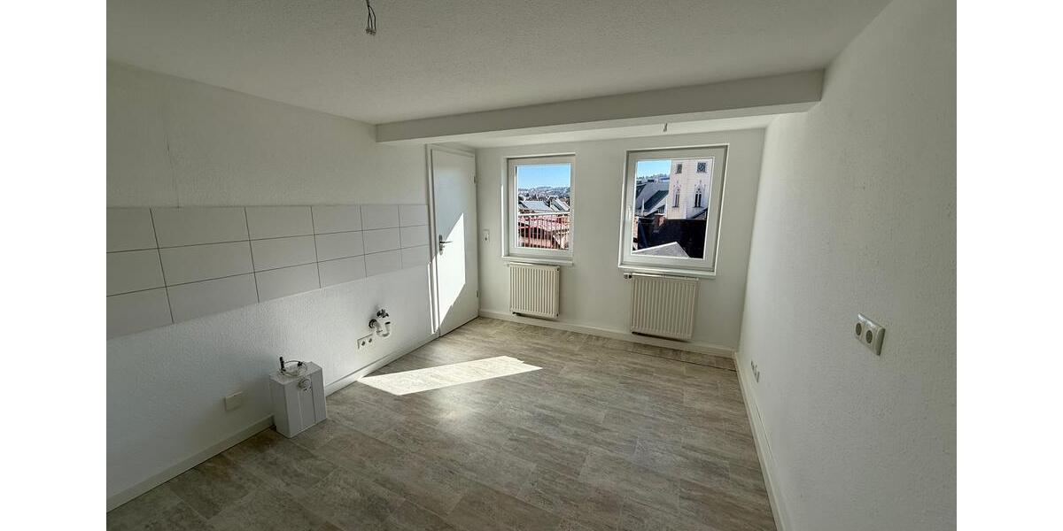 Etagenwohnung Greiz - 4 Zimmer, 104 m&sup2;, 570&euro; | Angebot:25382508