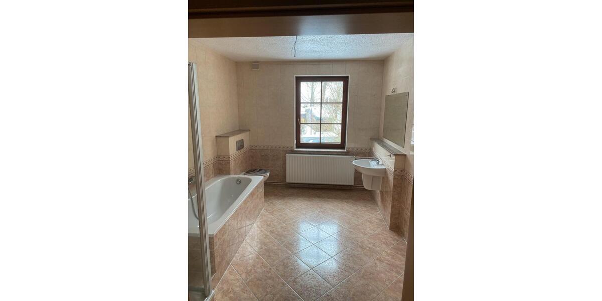 Mehrfamilienhaus, Wohnhaus Crinitzberg - 10 Zimmer, 182 m&sup2;, 375.000&euro; | Angebot:25721283