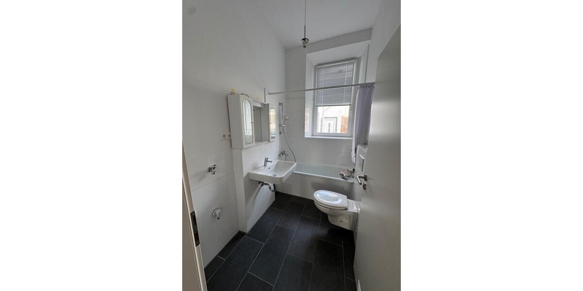 Erdgeschoßwohnung Hof Altstadt - 3 Zimmer, 64 m&sup2;, 195.000&euro; | Angebot:26399365