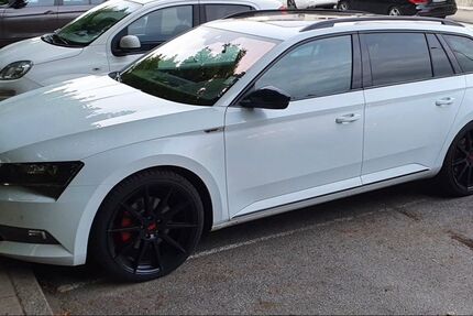 Skoda Superb 154.000 km 19.200 &euro; Greiz 07973