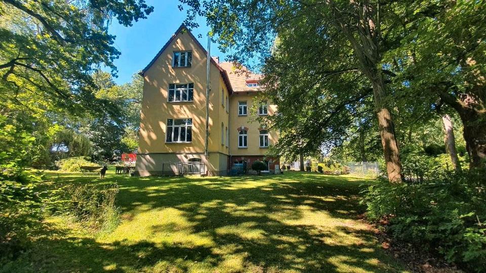 Villa Pausa-Mühltroff Mühltroff - 9 Zimmer, 320 m&sup2;, 2.500&euro; | Angebot:26365581