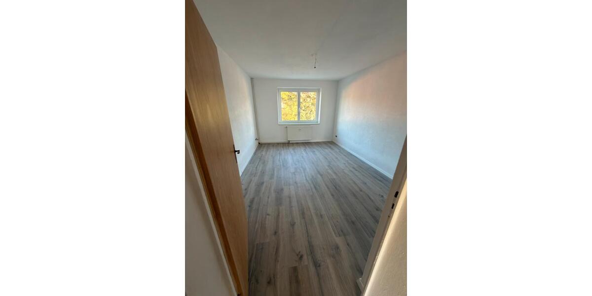 Etagenwohnung Markneukirchen - 3 Zimmer, 57 m&sup2;, 290&euro; | Angebot:26692592