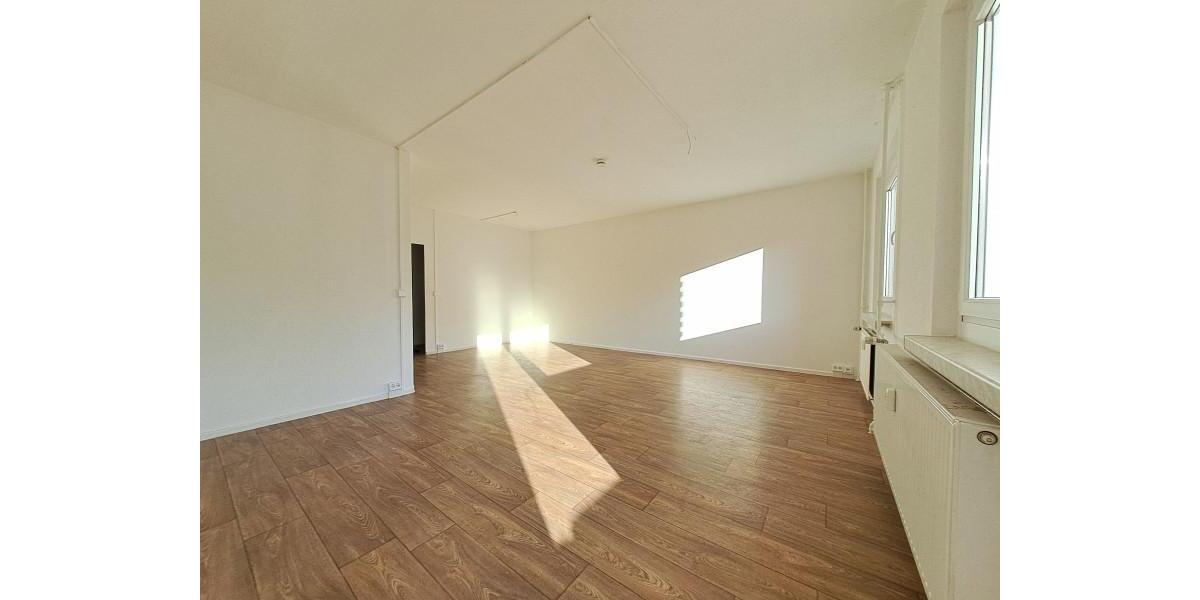 Erdgeschoßwohnung Plauen Alt Chrieschwitz - 3 Zimmer, 69 m&sup2;, 347&euro; | Angebot:24660888
