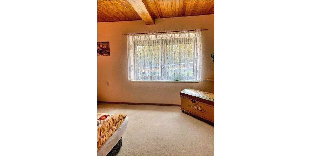 Einfamilienhaus Lengenfeld - 6 Zimmer, 168 m&sup2;, 195.000&euro; | Angebot:25776185