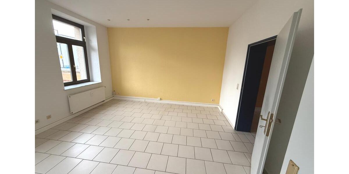 Erdgeschoßwohnung Reichenbach im Vogtland - 2 Zimmer, 70 m&sup2;, 330&euro; | Angebot:21558276