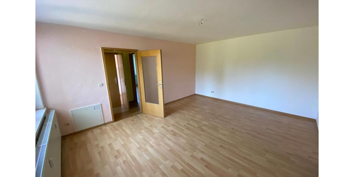 Etagenwohnung Reichenbach im Vogtland - 2 Zimmer, 49 m&sup2;, 225&euro; | Angebot:17237384