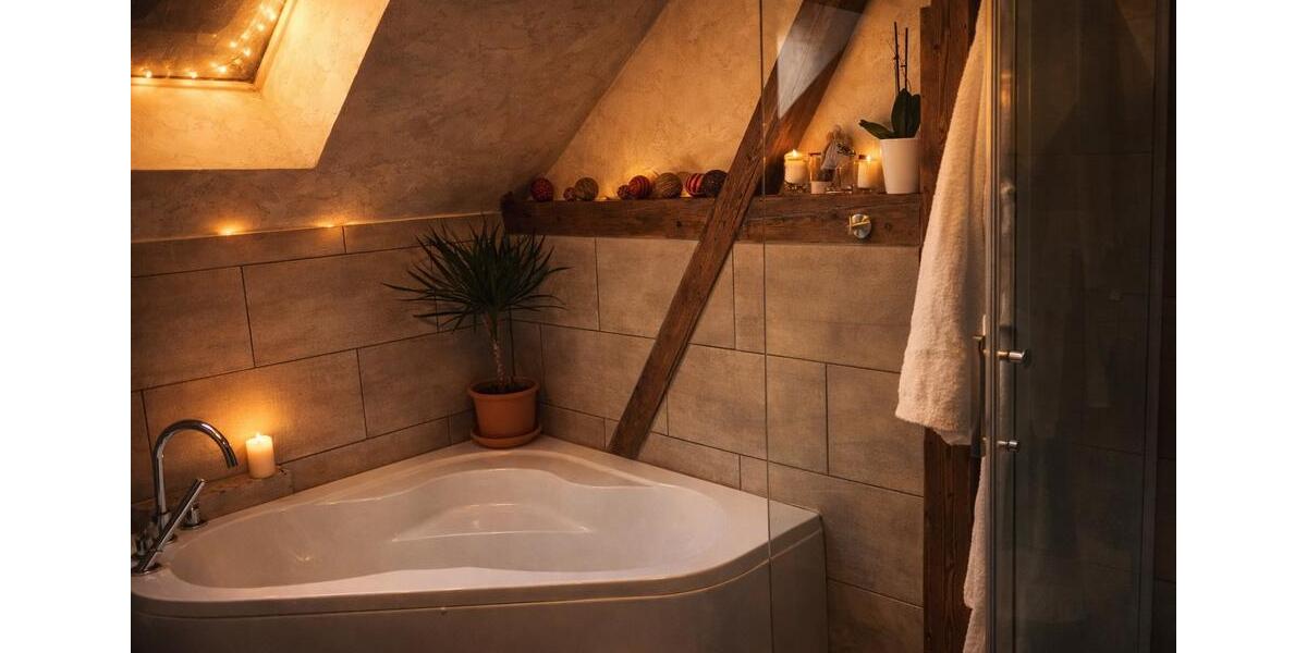 Dachgeschoßwohnung Plauen Altstadt - 5 Zimmer, 115 m&sup2;, 800&euro; | Angebot:25873364