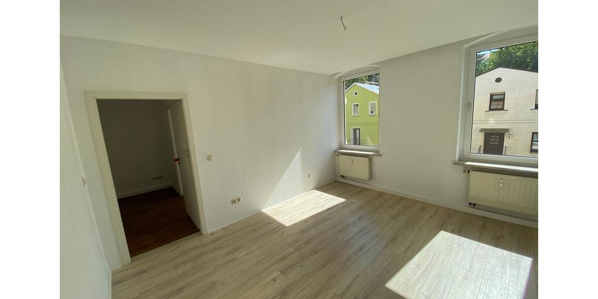 Etagenwohnung Plauen Alt Chrieschwitz - 3 Zimmer, 70 m&sup2;, 350&euro; | Angebot:17334721