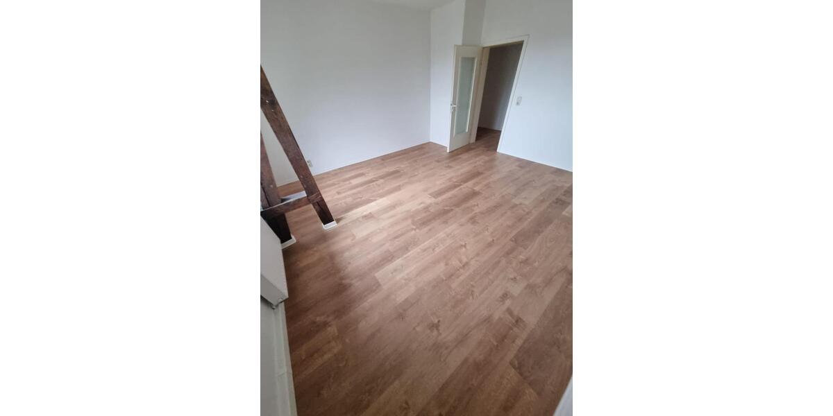 Dachgeschoßwohnung Plauen Bahnhofsvorstadt - 3.5 Zimmer, 143 m&sup2;, 527&euro; | Angebot:19254364