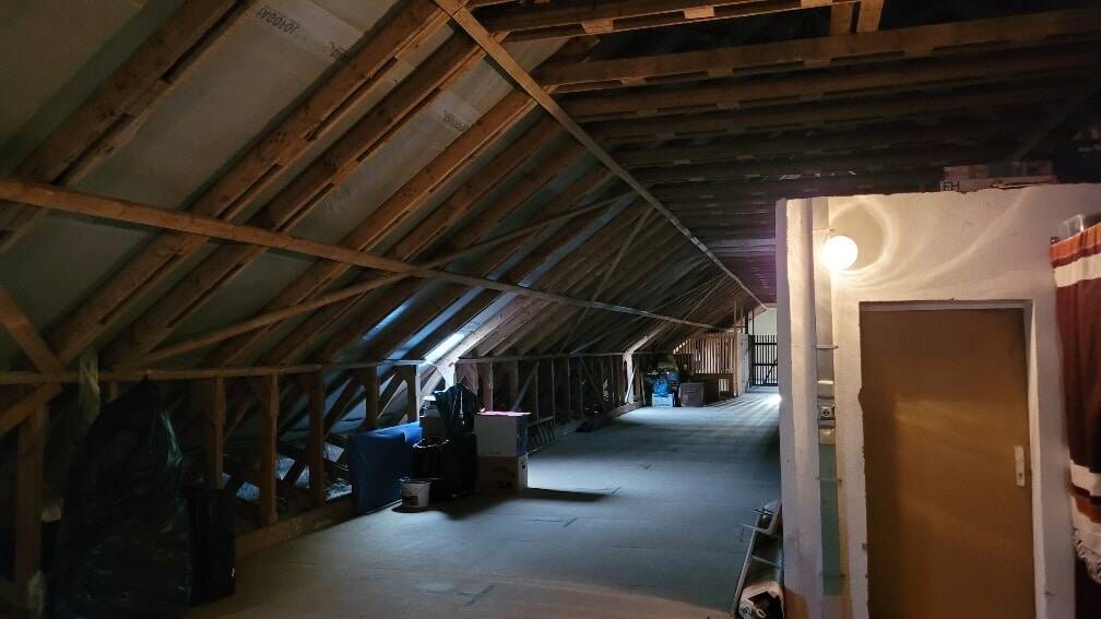 Etagenwohnung Pöhl - 4 Zimmer, 75 m&sup2;, 39.000&euro; | Angebot:26016720