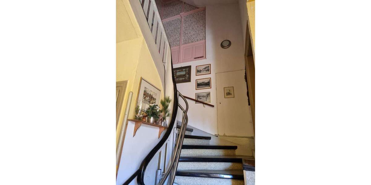 Mehrfamilienhaus, Wohnhaus Hof Innenstadt - 1 Zimmer, 298 m&sup2;, 450.000&euro; | Angebot:25775911