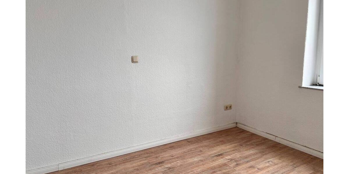 Etagenwohnung Reichenbach Friesen - 3 Zimmer, 62 m&sup2;, 300&euro; | Angebot:26015990