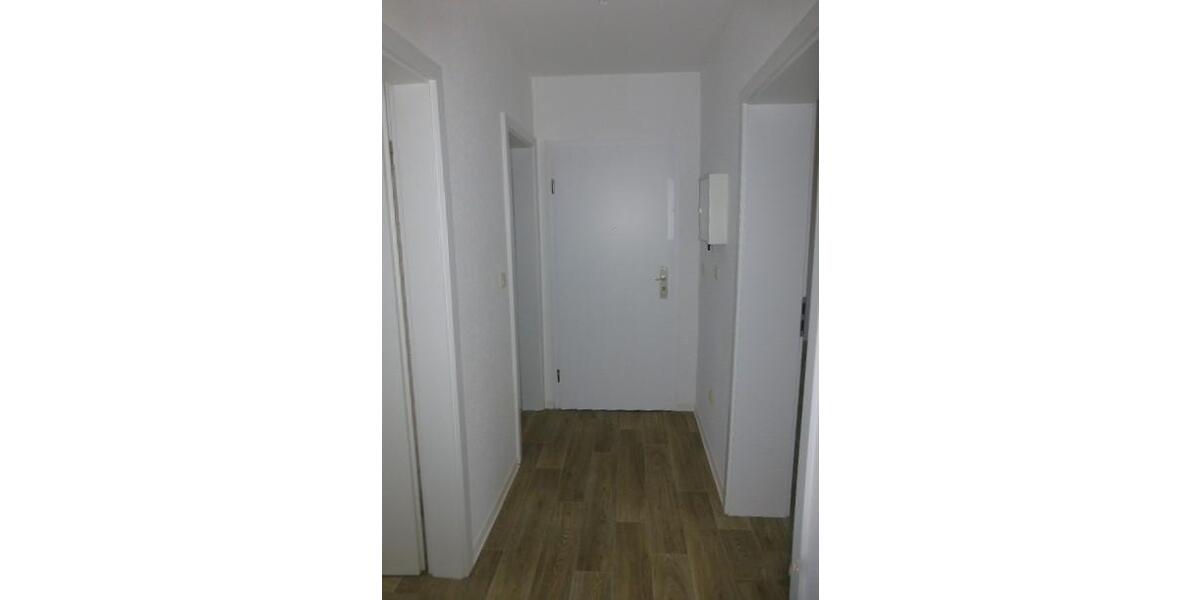 Etagenwohnung Plauen Altstadt - 3 Zimmer, 64 m&sup2;, 384&euro; | Angebot:25426472