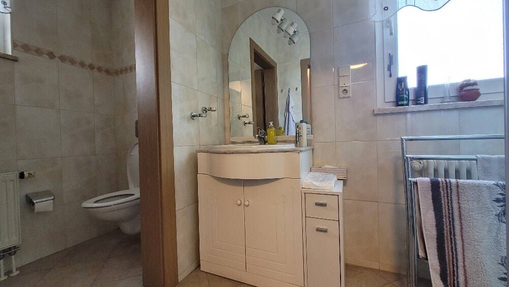 Doppelhaushälfte Netzschkau - 5 Zimmer, 136 m&sup2;, 189.000&euro; | Angebot:26275708