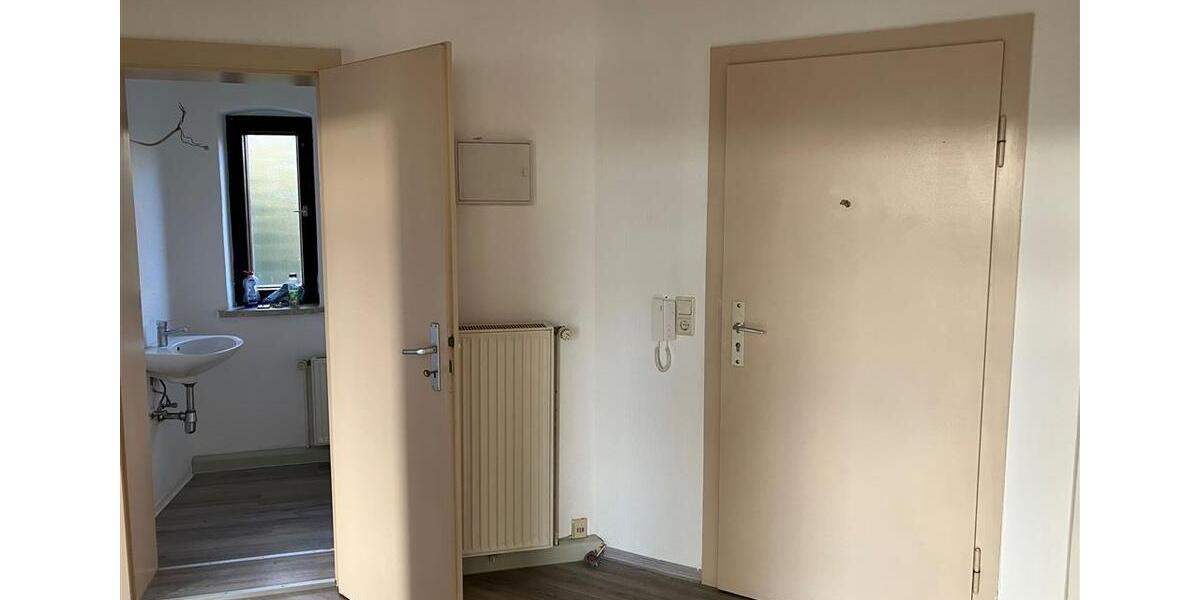 Etagenwohnung Plauen Bahnhofsvorstadt - 3 Zimmer, 68 m&sup2;, 275&euro; | Angebot:22595146