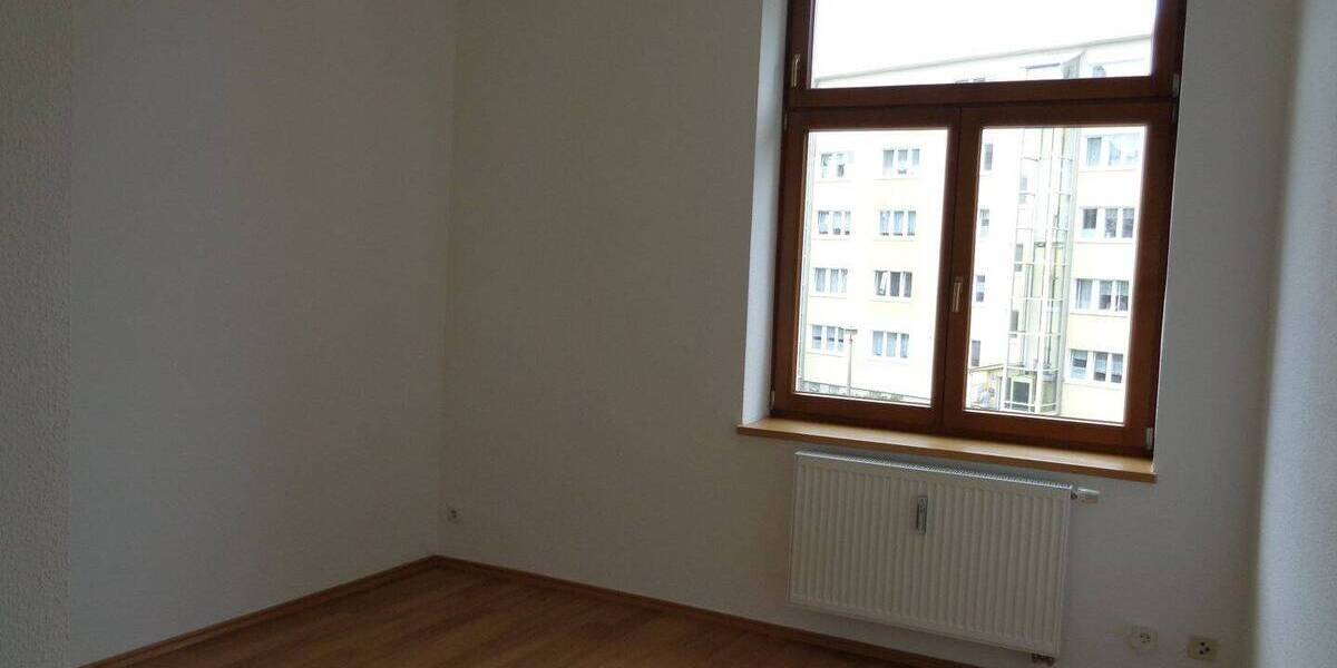 Etagenwohnung Plauen Westend - 3 Zimmer, 81 m&sup2;, 535&euro; | Angebot:26740399