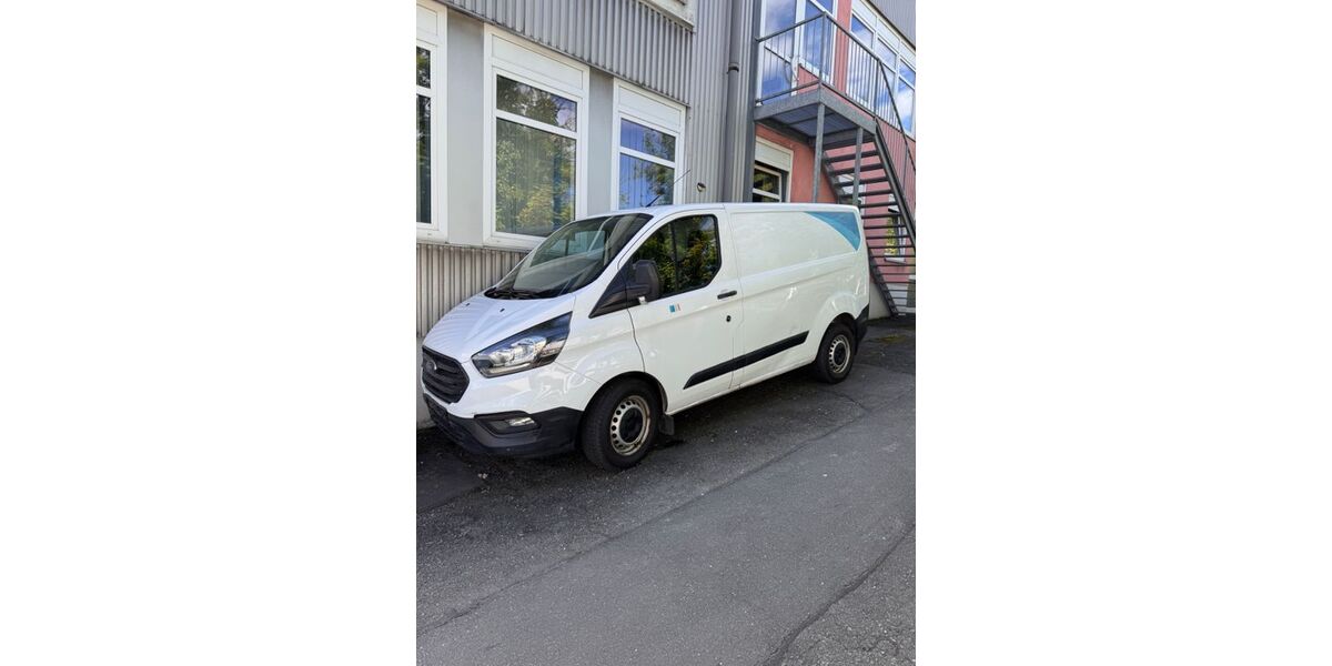 Ford Transit Custom 126.500 km 8.700 &euro; Hof 95030