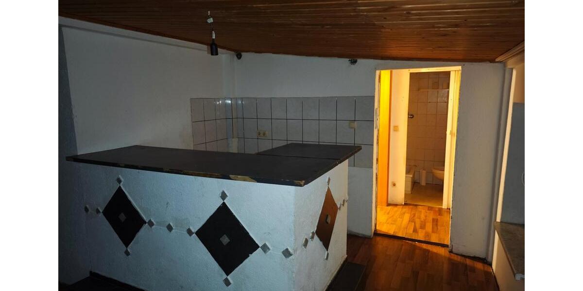 Etagenwohnung Hof Altstadt - 1 Zimmer, 30 m&sup2;, 190&euro; | Angebot:25175803