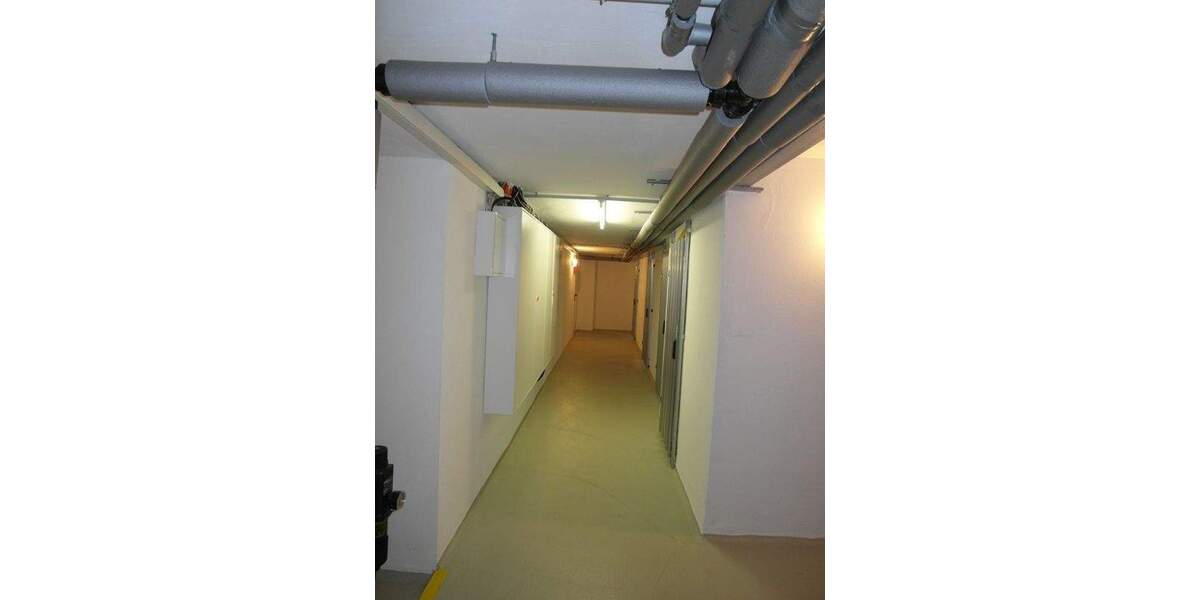 Etagenwohnung Plauen Westend - 7 Zimmer, 179 m&sup2;, 235.000&euro; | Angebot:25910395