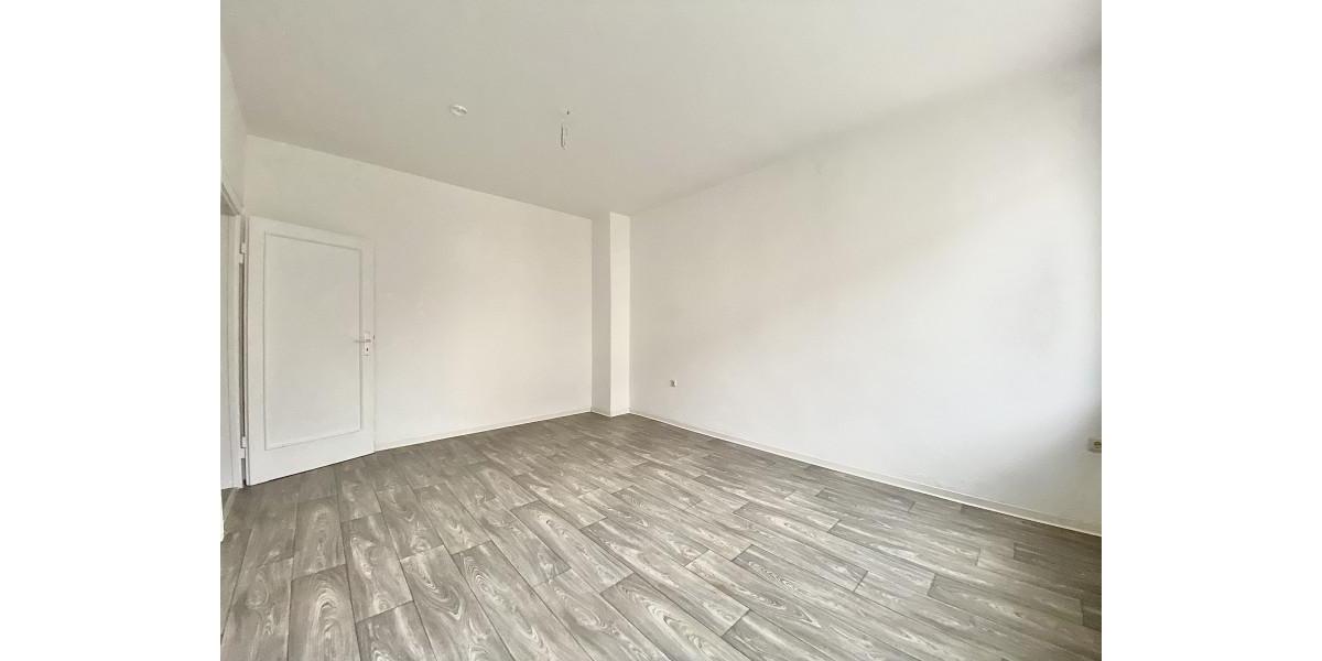 Etagenwohnung Plauen - 2 Zimmer, 61 m&sup2;, 336&euro; | Angebot:24877905