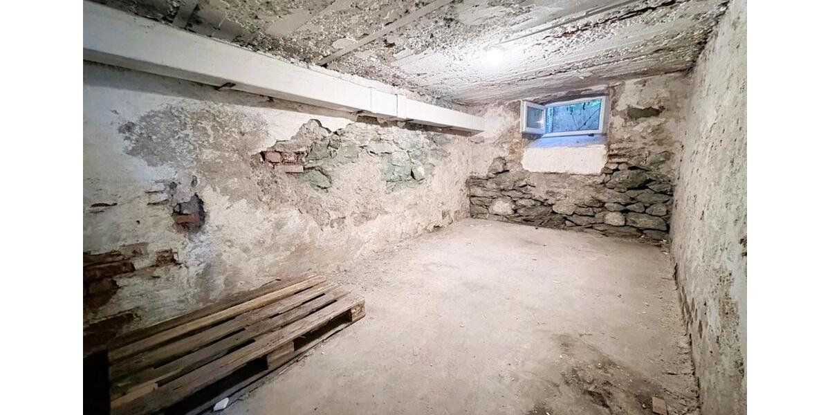 Etagenwohnung Hof Altstadt - 3 Zimmer, 80 m&sup2;, 650&euro; | Angebot:26664854