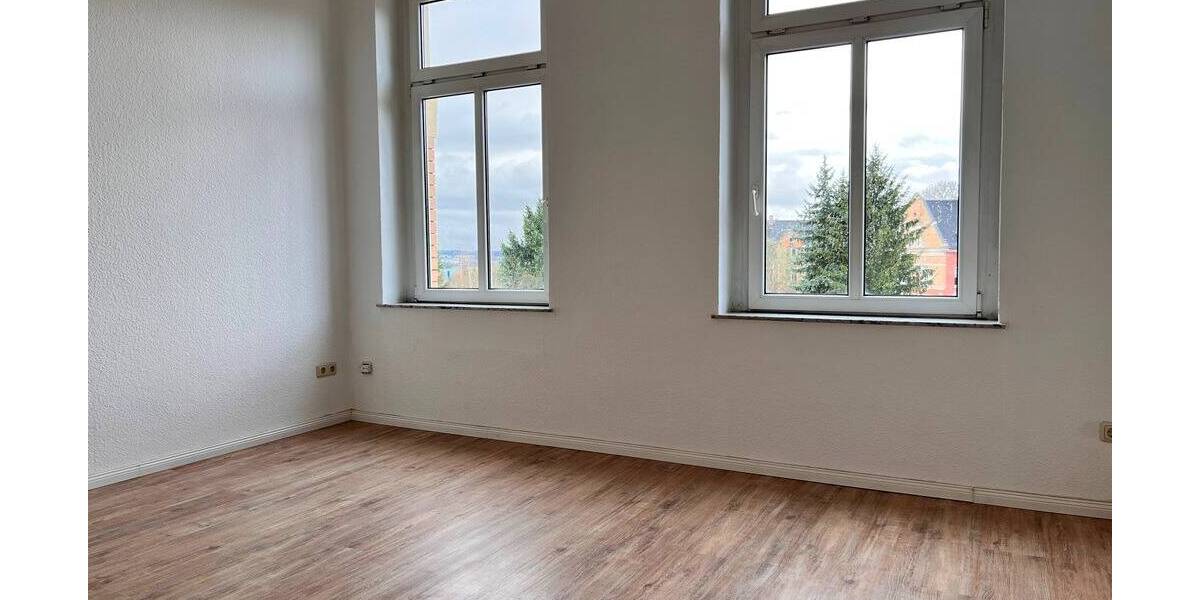Etagenwohnung Reichenbach Friesen - 3 Zimmer, 62 m&sup2;, 300&euro; | Angebot:26015990
