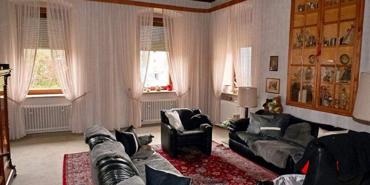 Mehrfamilienhaus, Wohnhaus Hof Innenstadt - 1 Zimmer, 298 m&sup2;, 450.000&euro; | Angebot:25775911