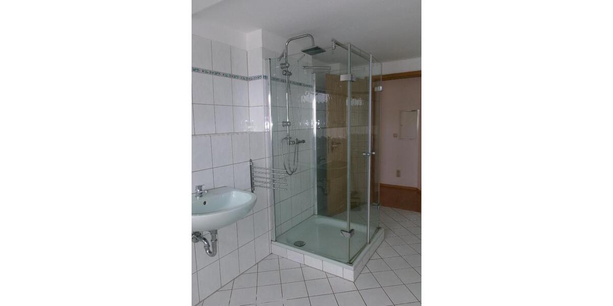 Dachgeschoßwohnung Auerbach/Vogtland Vogtland - 2 Zimmer, 67 m&sup2;, 337&euro; | Angebot:20444543