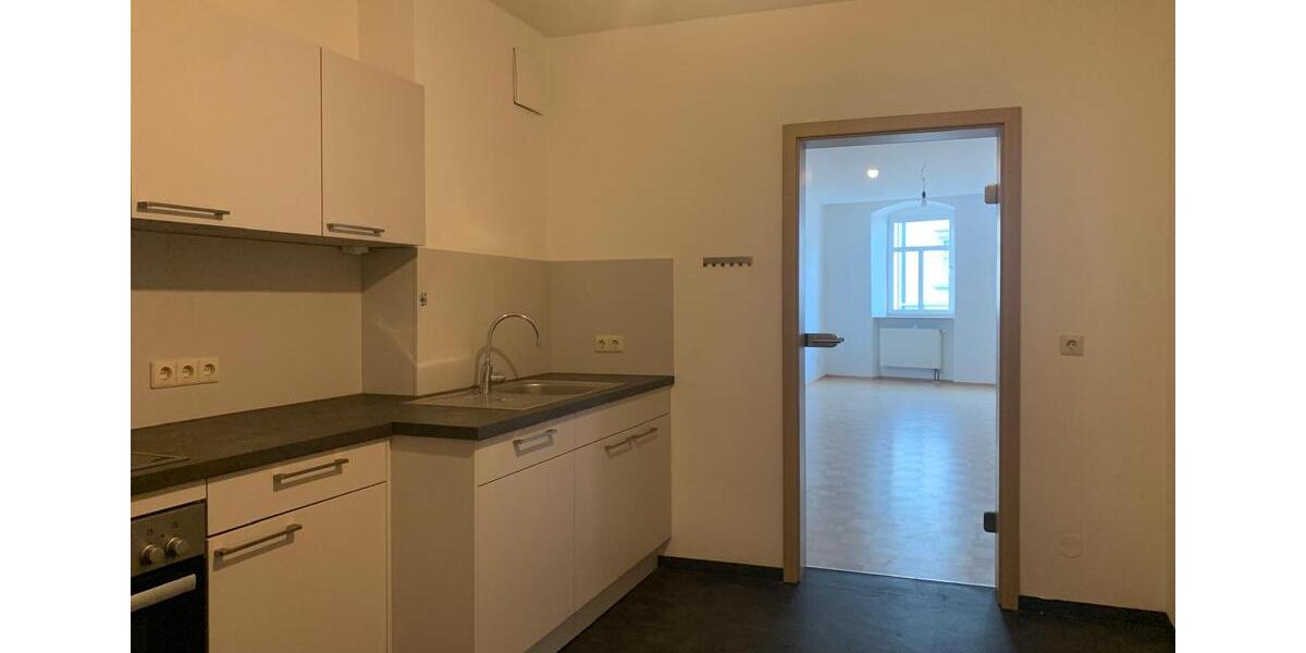 Etagenwohnung Hof Altstadt - 3 Zimmer, 127 m&sup2;, 850&euro; | Angebot:20834619