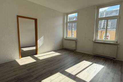 Wohnung Plauen Bahnhofsvorstadt - 2 Zimmer, 48 m&sup2;, 270&euro; | Angebot:27253098