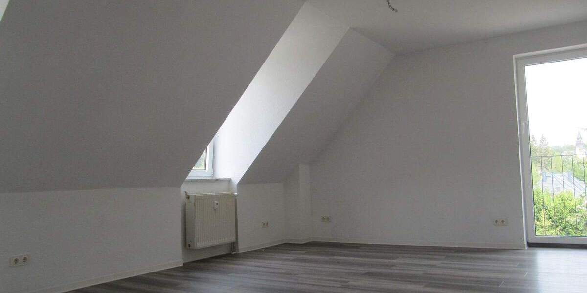 Etagenwohnung Muldenhammer Tannenbergsthal - 2 Zimmer, 64 m&sup2;, 350&euro; | Angebot:25799461