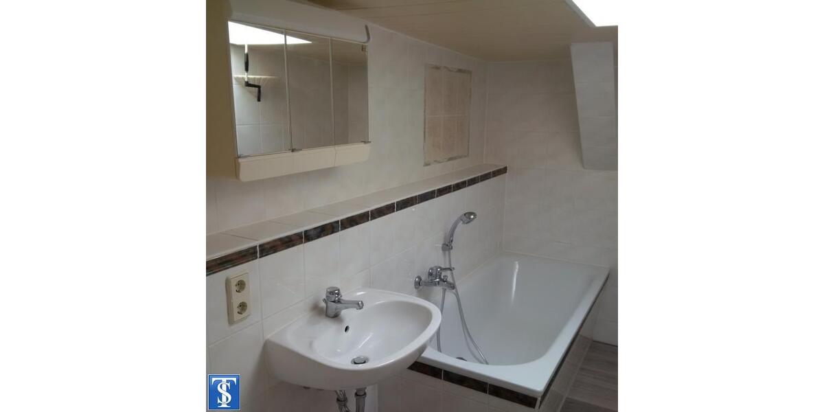 Etagenwohnung Plauen Bahnhofsvorstadt - 2 Zimmer, 46 m&sup2;, 240&euro; | Angebot:23313137