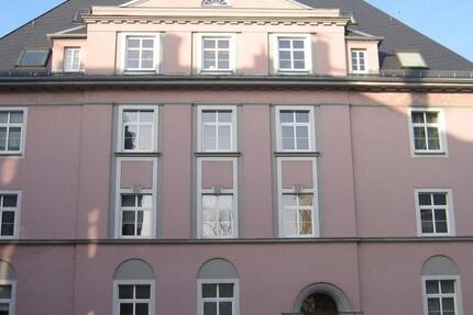 Wohnung Plauen Bahnhofsvorstadt - 2 Zimmer, 61 m&sup2;, 305&euro; | Angebot:24493213