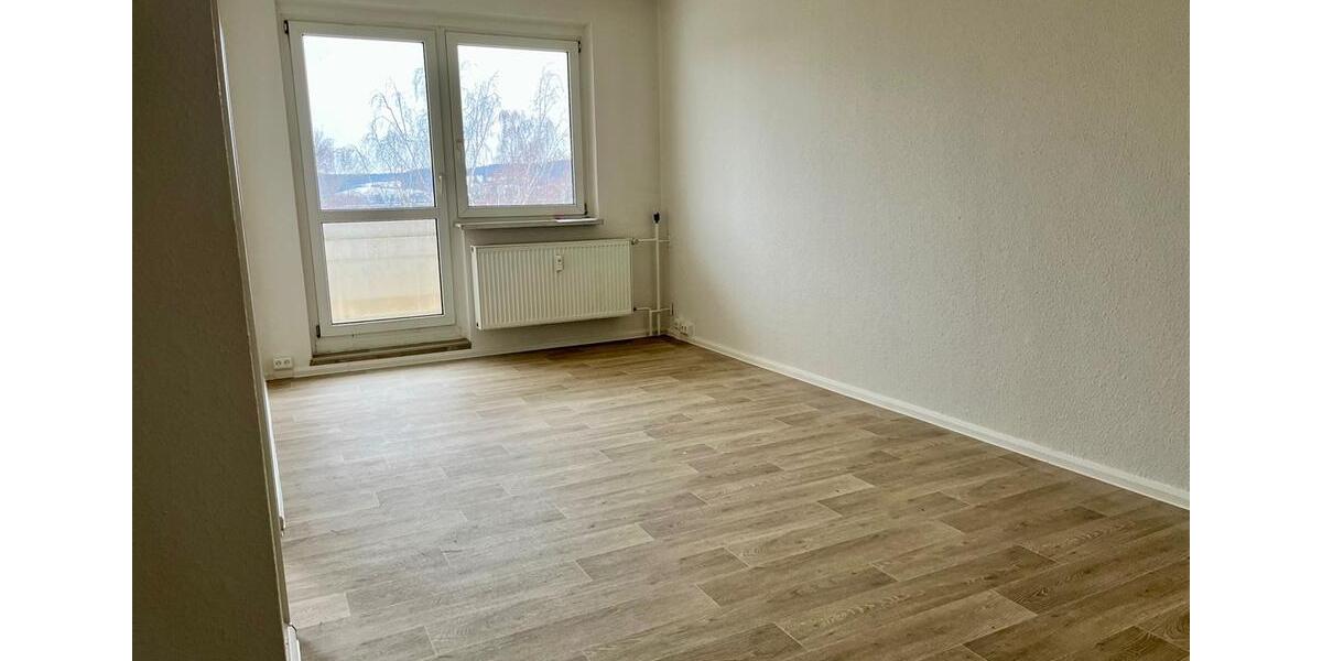 Etagenwohnung Oelsnitz (Vogtland) - 3 Zimmer, 56 m&sup2;, 308&euro; | Angebot:25810332