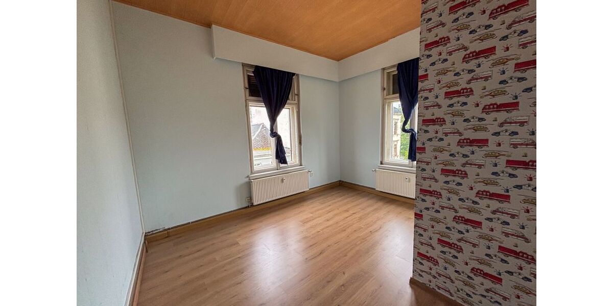 Großzügige 4 Zimmer Wohnung mit 185 qm - Etagenwohnung Reichenbach Rotschau | Angebot:25301003