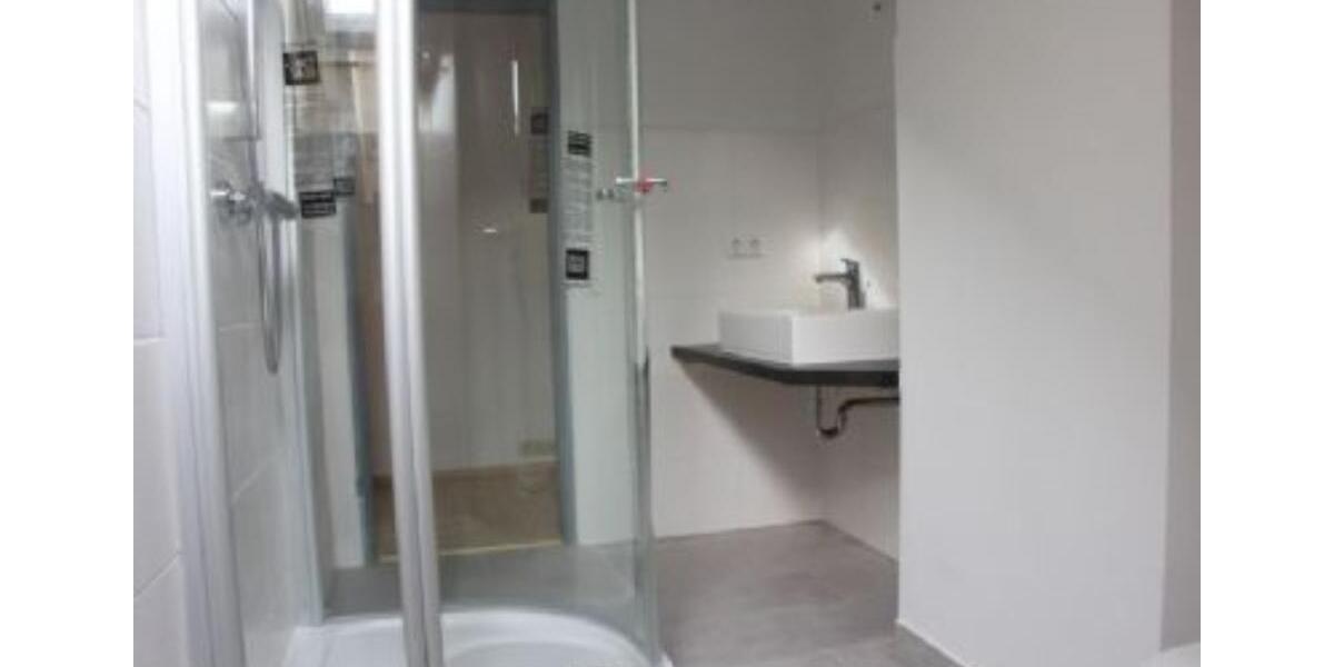 Mehrfamilienhaus, Wohnhaus Rehau - 3 Zimmer, 60 m&sup2;, 682&euro; | Angebot:25979547