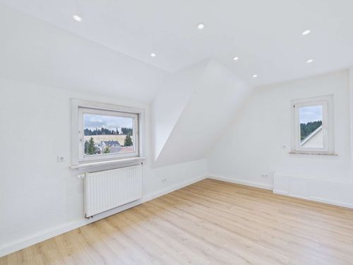 Dachgeschoßwohnung Stützengrün - 2 Zimmer, 45 m&sup2;, 279&euro; | Angebot:25269288