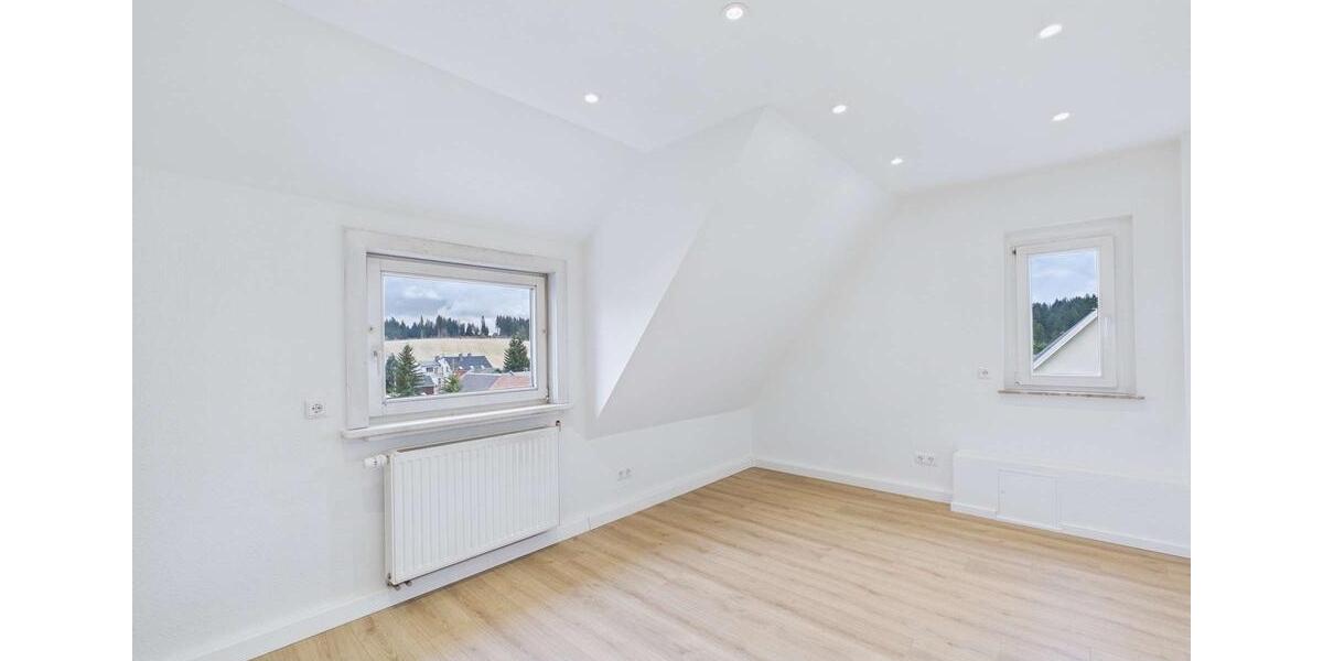 Dachgeschoßwohnung Stützengrün - 2 Zimmer, 45 m&sup2;, 279&euro; | Angebot:25269288