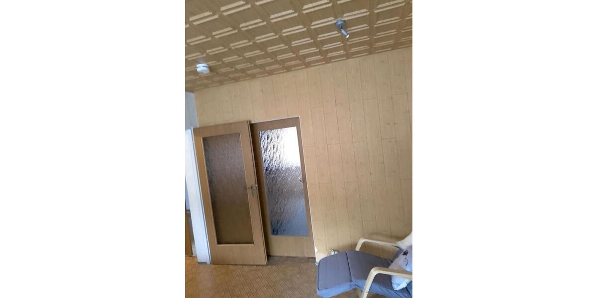 Etagenwohnung Markneukirchen - 3 Zimmer, 68 m&sup2;, 50.000&euro; | Angebot:26637066