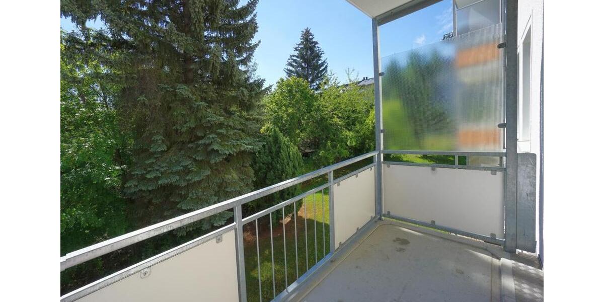 Etagenwohnung Plauen - 2 Zimmer, 61 m&sup2;, 336&euro; | Angebot:24877905