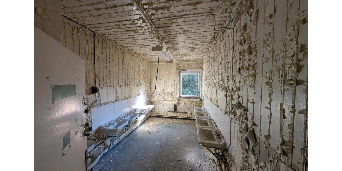 Mehrfamilienhaus, Wohnhaus Muldenhammer - 30 Zimmer, 2.400 m&sup2;, 80.000&euro; | Angebot:25879602