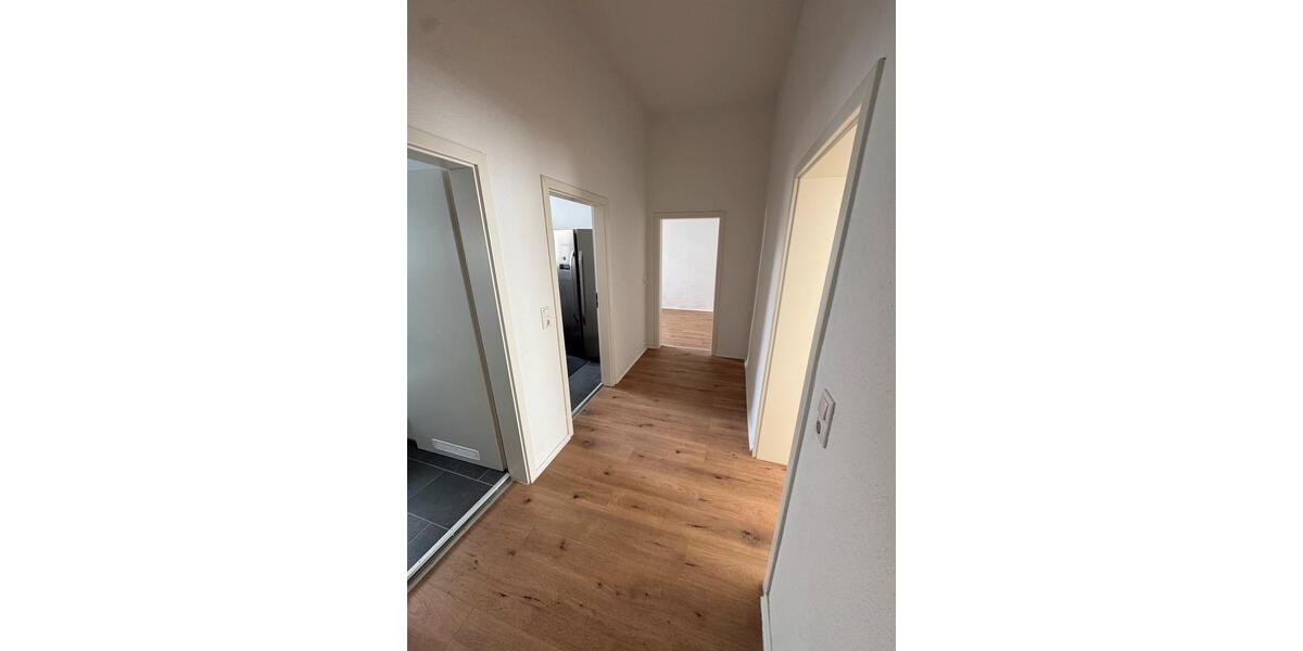 Erdgeschoßwohnung Hof Altstadt - 3 Zimmer, 64 m&sup2;, 195.000&euro; | Angebot:26399365
