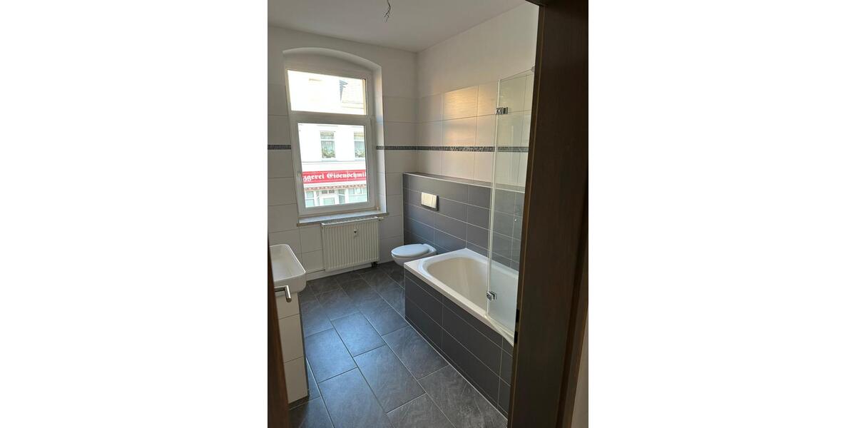 Etagenwohnung Plauen Altstadt - 3 Zimmer, 66 m&sup2;, 395&euro; | Angebot:25992539