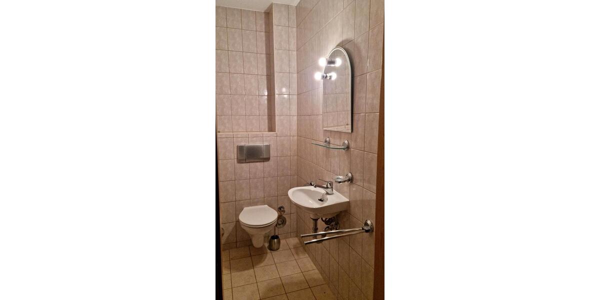 Etagenwohnung Plauen Alt Chrieschwitz - 2 Zimmer, 94 m&sup2;, 130.000&euro; | Angebot:25172560